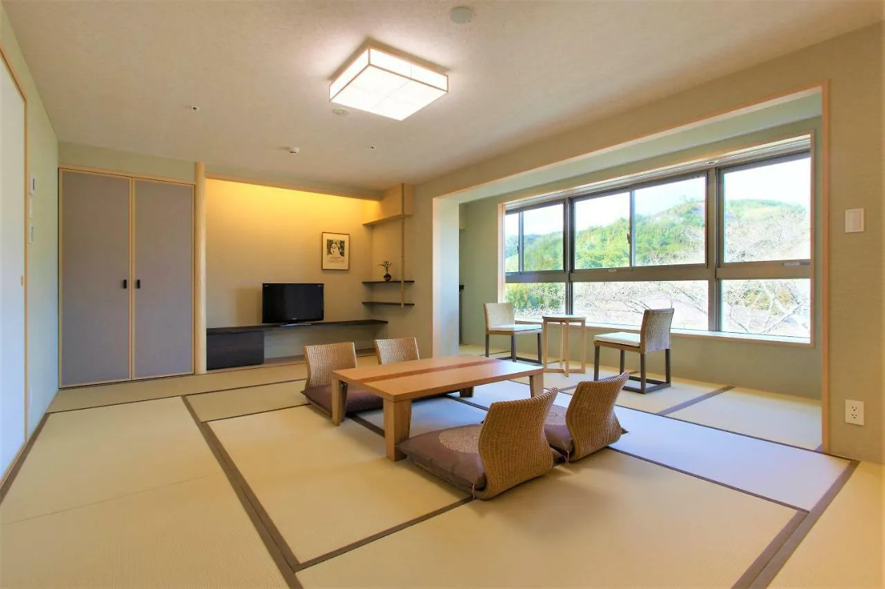 Ryokan Nenrinbo Kyoto 4*,